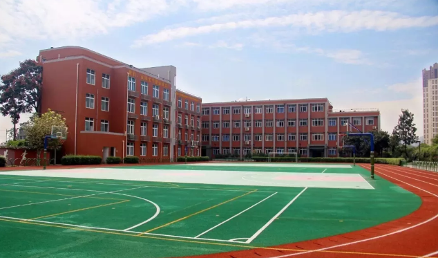 四川師范大學(xué)附屬中學(xué)外國(guó)語學(xué)校2019年錄取分?jǐn)?shù)線