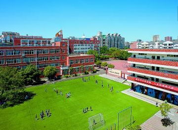 成都石室雙楠實(shí)驗(yàn)學(xué)校地理位置在哪兒？