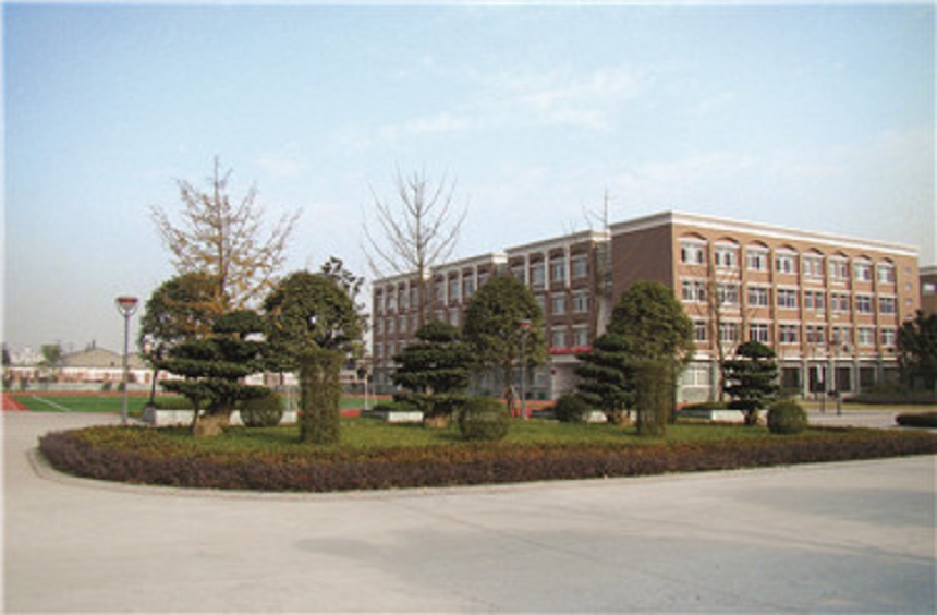 北大附中成都新津為明學(xué)校地址在哪里？