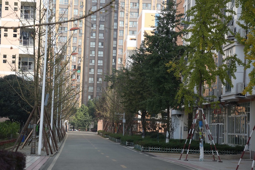 東汽八一中學是什么性質(zhì)的高中？