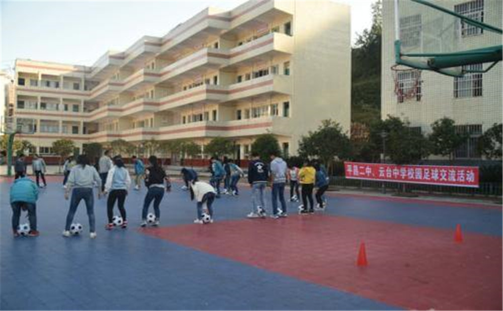云臺中學(xué)學(xué)校環(huán)境怎么樣？