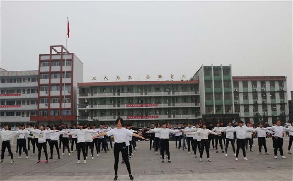 武勝縣協(xié)力中學2020年的錄取分數(shù)是多少？