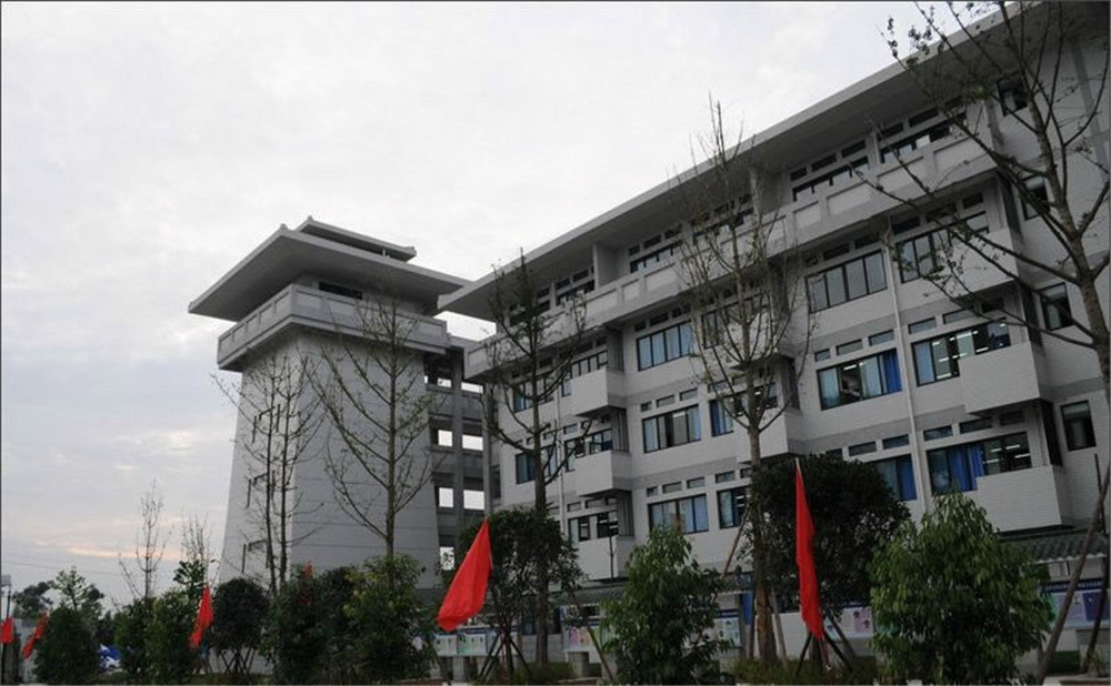 成都石室中學(xué)北湖校區(qū)2020年的錄取分?jǐn)?shù)是多少？