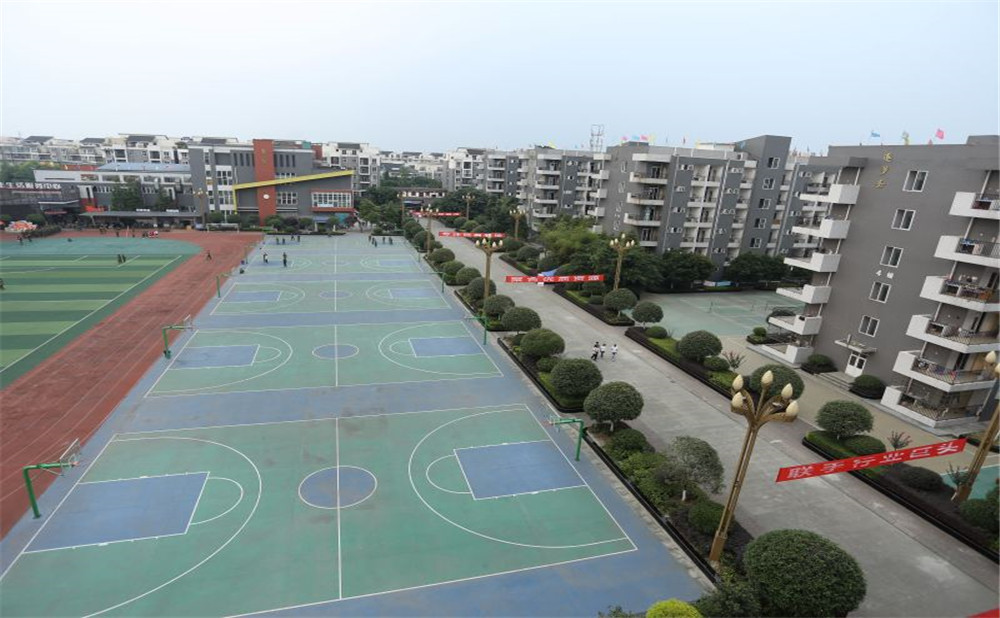 大彎中學(xué)去年的錄取分?jǐn)?shù)線是多少？