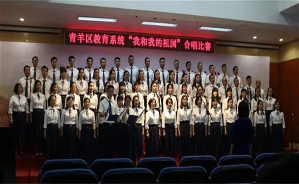 成都十一中每年學(xué)費(fèi)是多少？