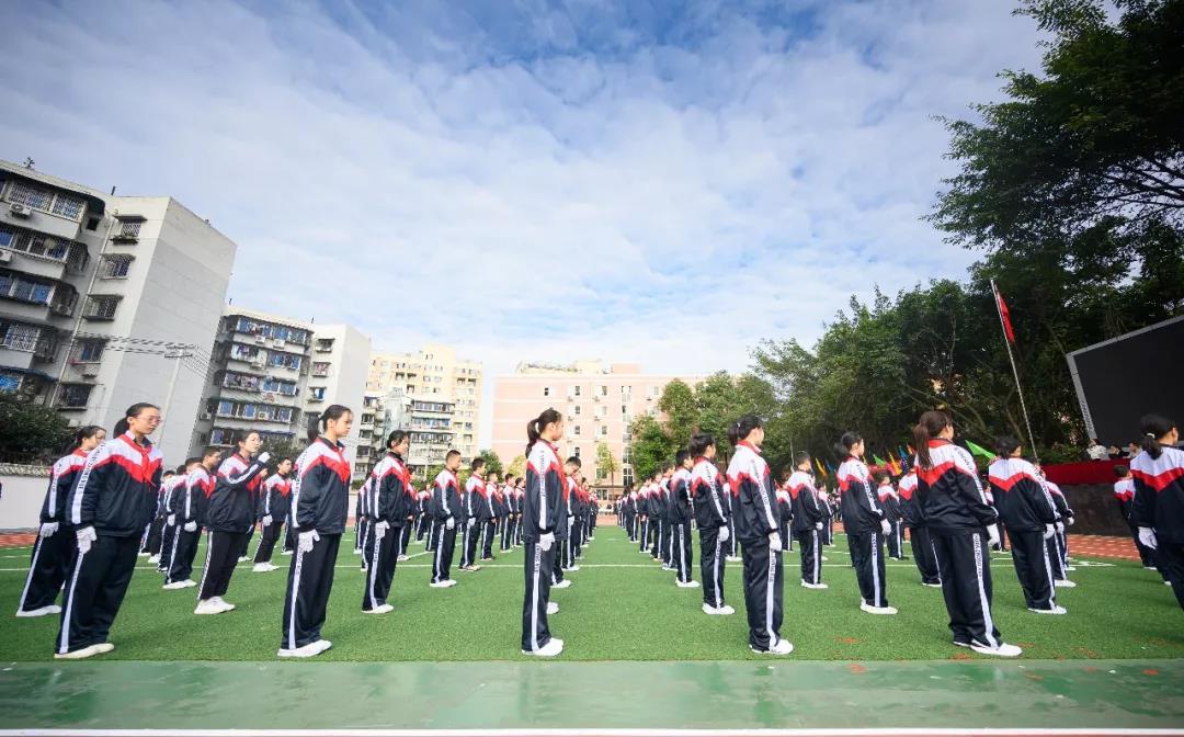成都西川中學(xué)近三年的錄取分?jǐn)?shù)線是多少？