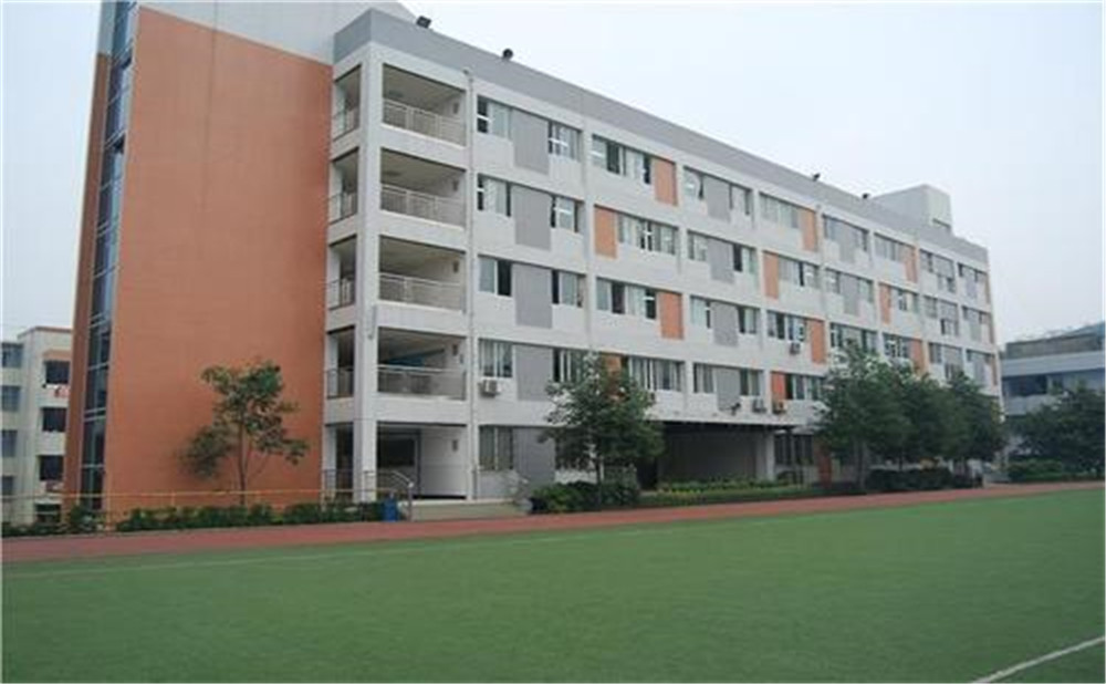 石橋中學(xué)近三年的錄取分?jǐn)?shù)是多少？