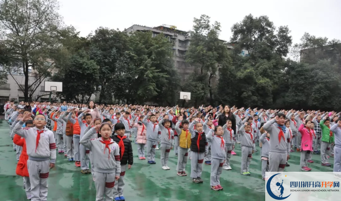 2020石室聯(lián)合中學(xué)蜀華分校初升高的學(xué)費(fèi)是多少？