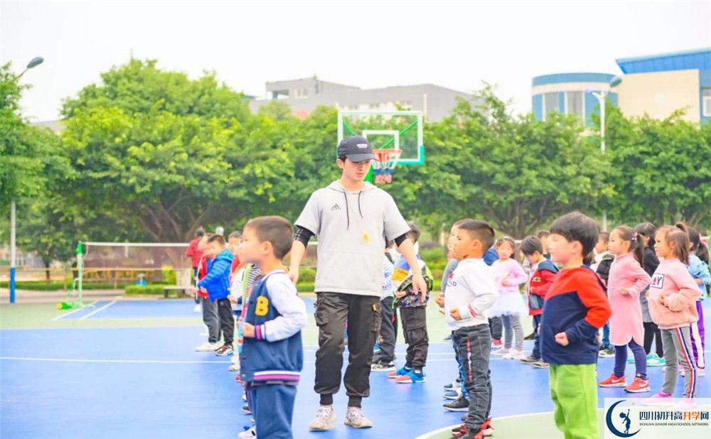 川科外國語學(xué)校2020年分?jǐn)?shù)線是多少？