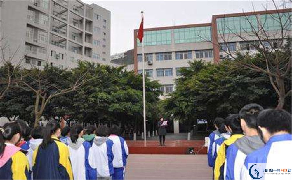 成都高新實(shí)驗(yàn)中學(xué)高中歷年來(lái)的分?jǐn)?shù)線是多少？