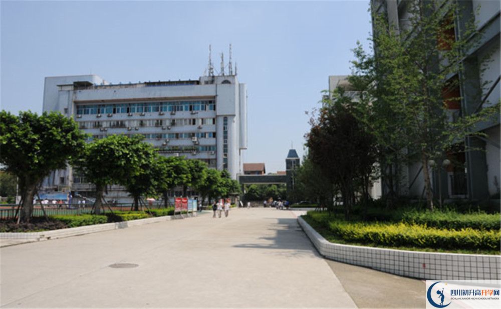 成都鐵路中學(xué)2020年外地招生考試時(shí)間是多久？