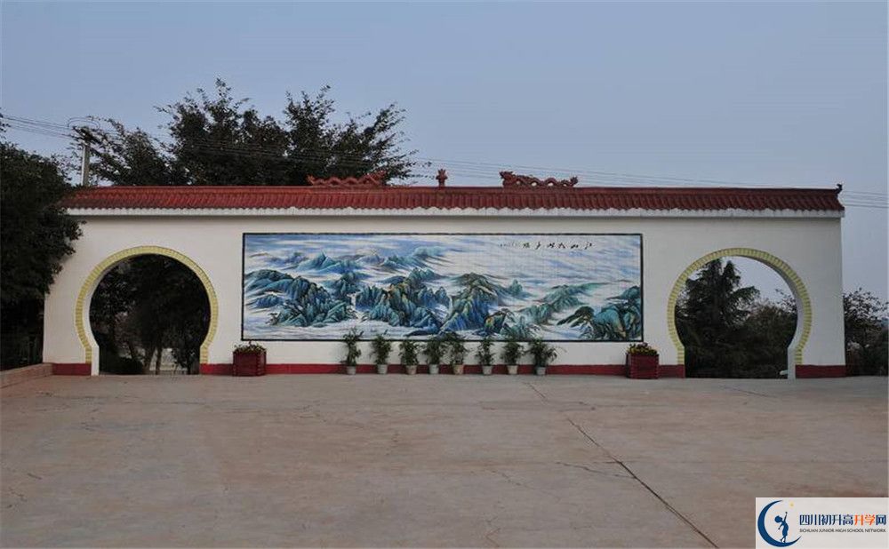 賈家中學(xué)高中部地址在哪里？