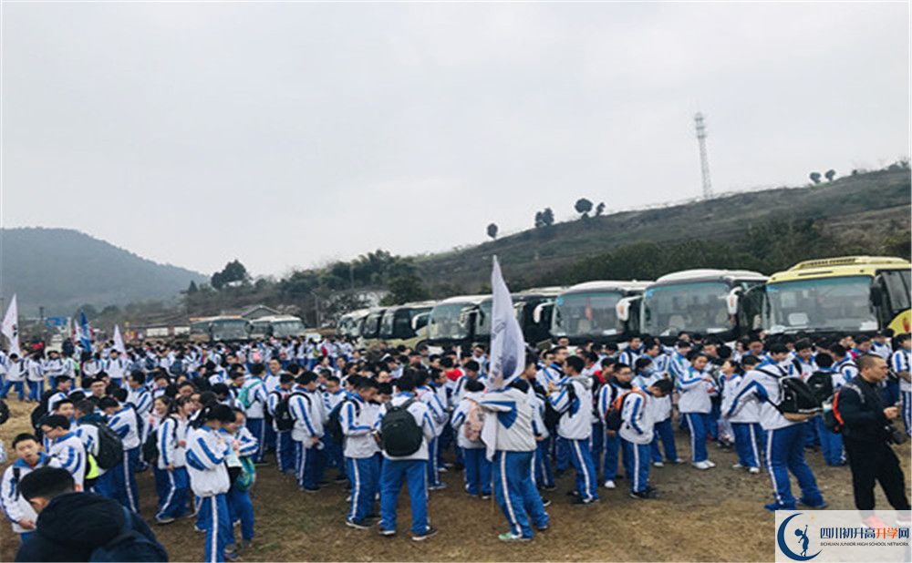 成都七中八一學(xué)校是重點(diǎn)中學(xué)嗎？