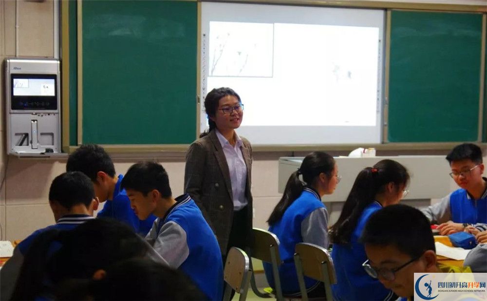 2020成都實驗中學初升高分班考試題難不難？