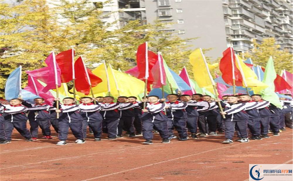 大邑中學(xué)實驗班學(xué)費貴嗎？