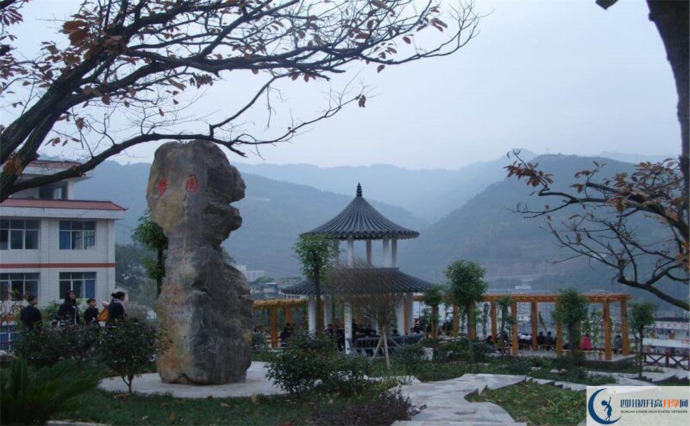 南江四中高三診斷考試時間怎么安排？