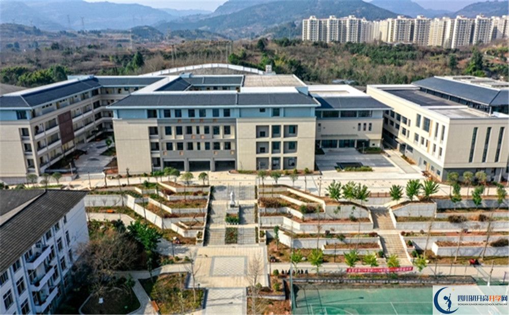 淮口中學是2020年重點中學嗎？