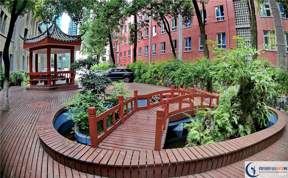 通錦中學(xué)地址在哪里？